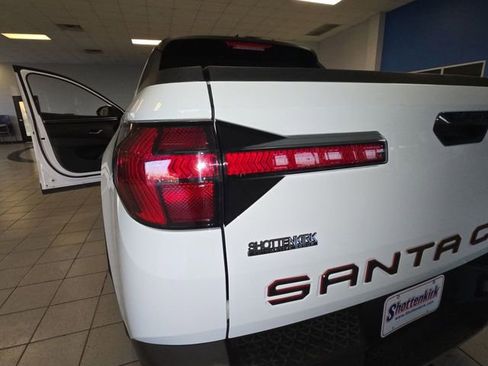 Used 2022 Hyundai Santa Cruz Limited AWD/4WD image 30