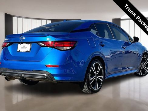 Used 2023 Nissan Sentra SR w/ Electronics Package image 2