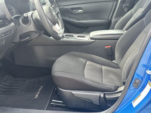 Used 2024 Nissan Sentra SV FWD image 9