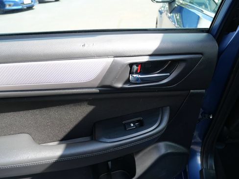 Used 2019 Subaru Legacy 2.5i Premium AWD/4WD image 27