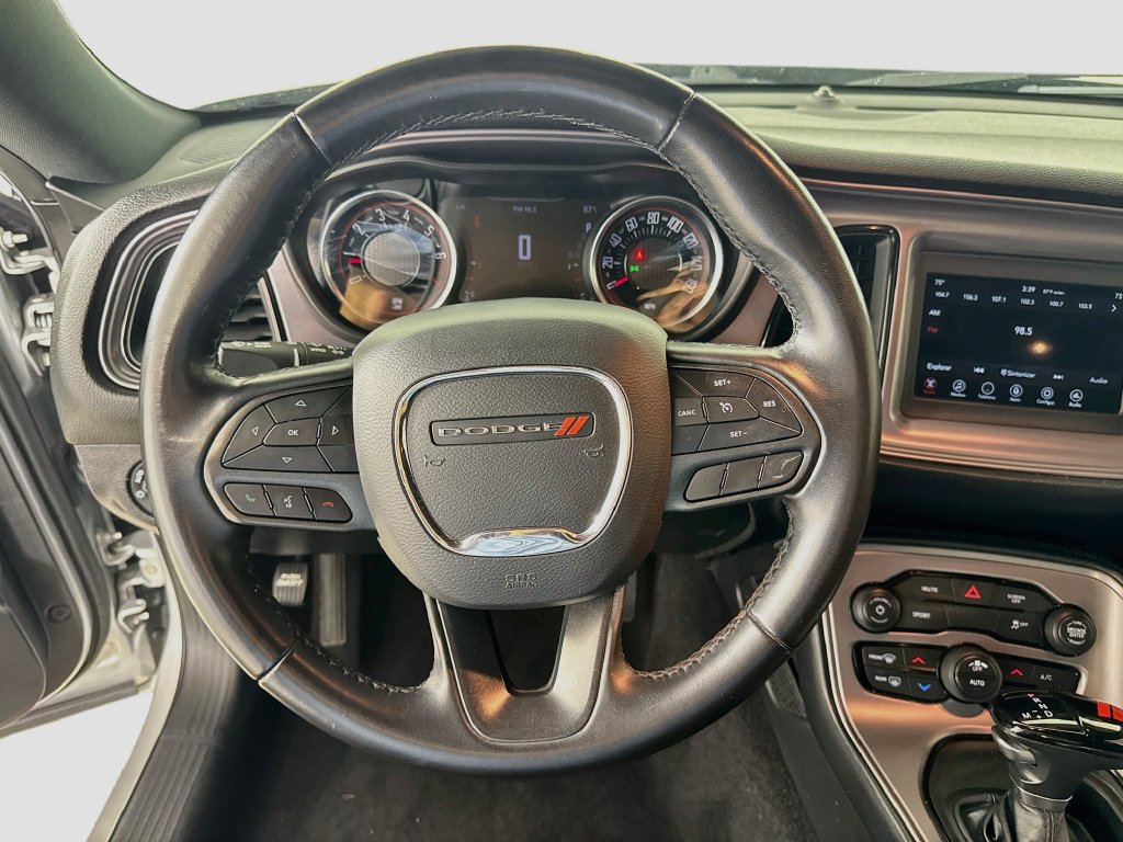 Used 2023 Dodge Challenger SXT RWD image 13