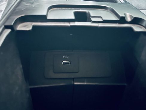 Used 2018 Ford Fusion SE w/ Fusion SE Technology Package FWD image 40