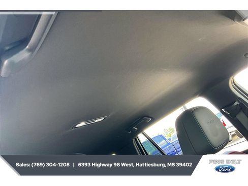 Used 2025 Chevrolet Equinox RS w/ Convenience Package III FWD image 16