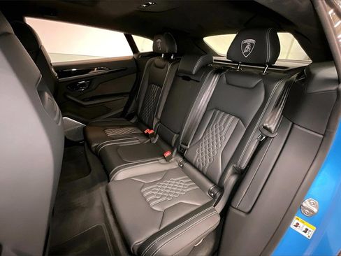 Used 2025 Lamborghini Urus SE image 25