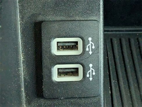 Used 2020 Ford F150 XLT w/ Equipment Group 302A Luxury image 24