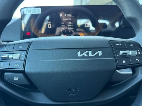 New 2026 Kia K4 LXS image 22