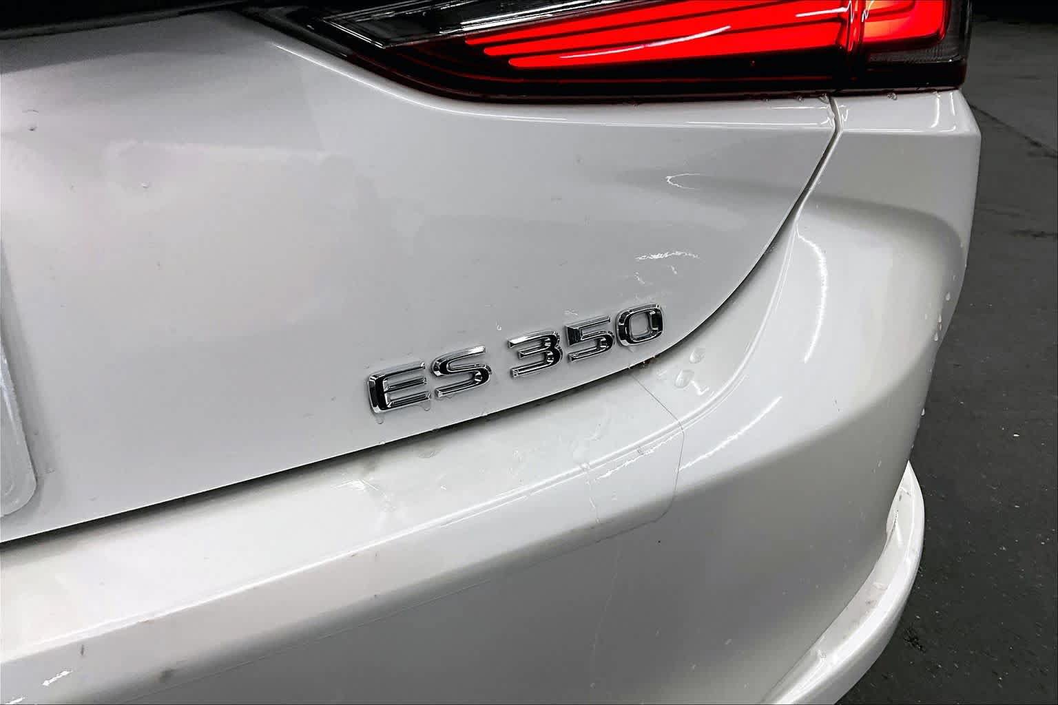 Used 2025 Lexus ES 350 w/ Accessory Package (Z2) FWD image 9
