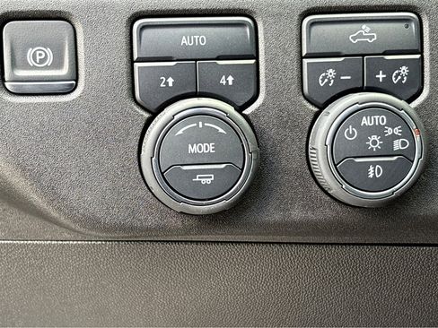 Used 2024 Chevrolet Silverado 1500 RST image 11