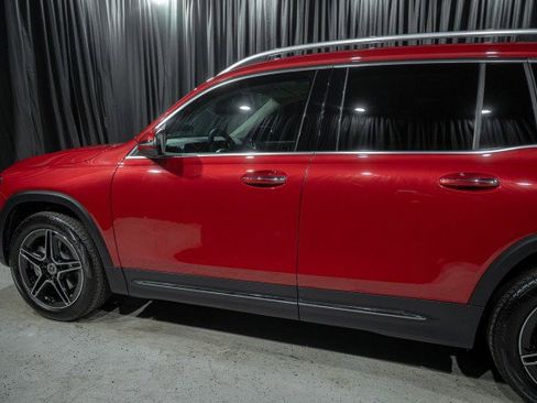 New 2026 Mercedes-Benz GLB 250 4MATIC image 5