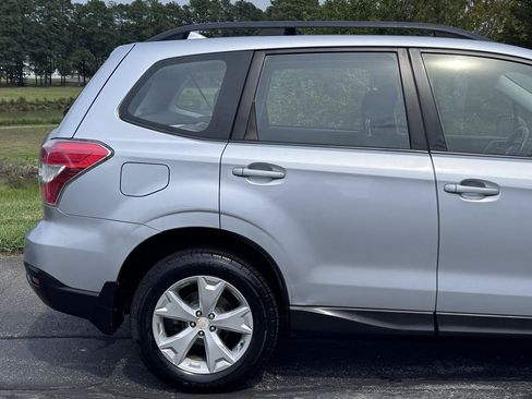 Used 2016 Subaru Forester 2.5i w/ Alloy Wheel Package AWD/4WD image 16