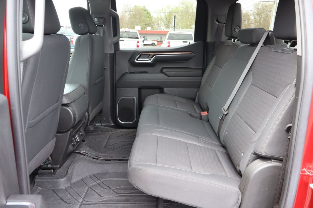 Used 2023 Chevrolet Silverado 1500 LT w/ Protection Package AWD/4WD image 19