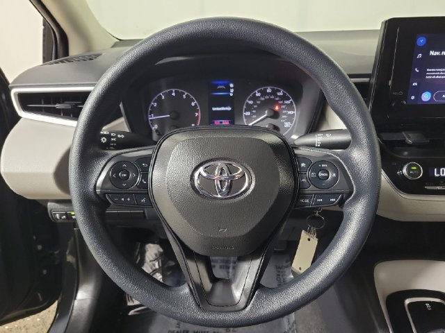 Used 2025 Toyota Corolla LE FWD image 26