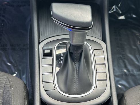 Used 2025 Hyundai Kona SEL image 32