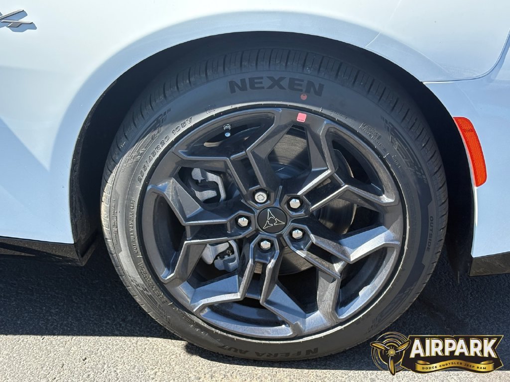 New 2026 Dodge Charger R/T AWD/4WD image 9