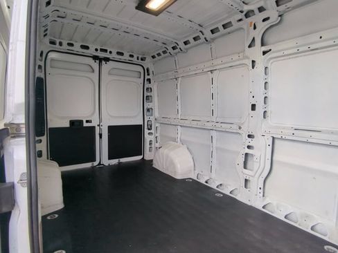 Used 2023 RAM ProMaster 2500 FWD image 15