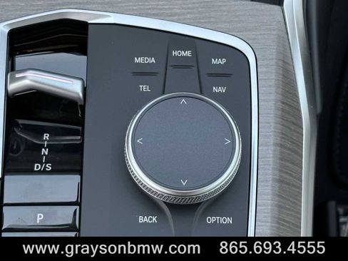 Used 2025 BMW 330i xDrive Sedan w/ Premium Package image 20