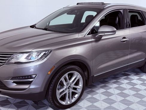 Used 2017 Lincoln MKC Reserve w/ Lincoln MKC Climate Package image 7