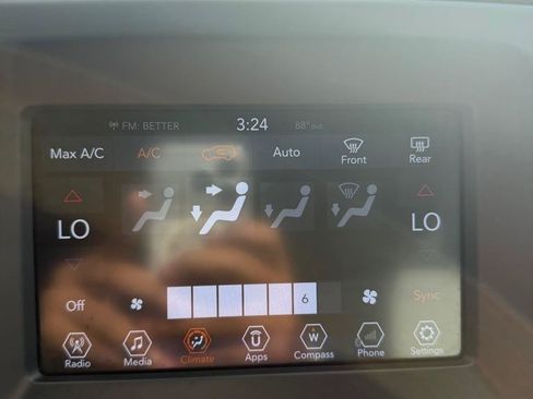 Used 2018 Jeep Compass Latitude w/ Popular Equipment Group AWD/4WD image 20