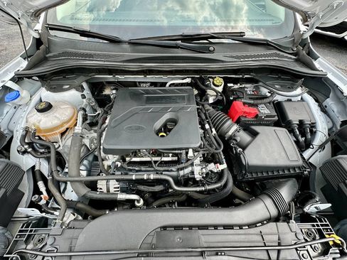 Used 2020 Ford Escape SE image 29