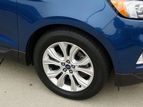 Used 2020 Ford Edge Titanium image 8