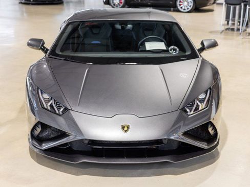 Used 2021 Lamborghini Huracan EVO image 9