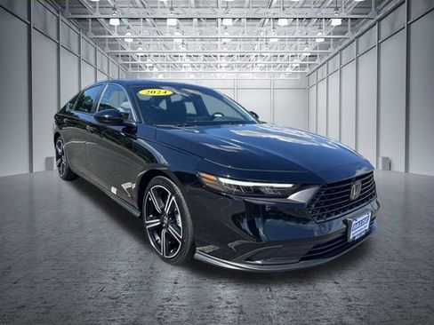 Used 2024 Honda Accord Sport image 11