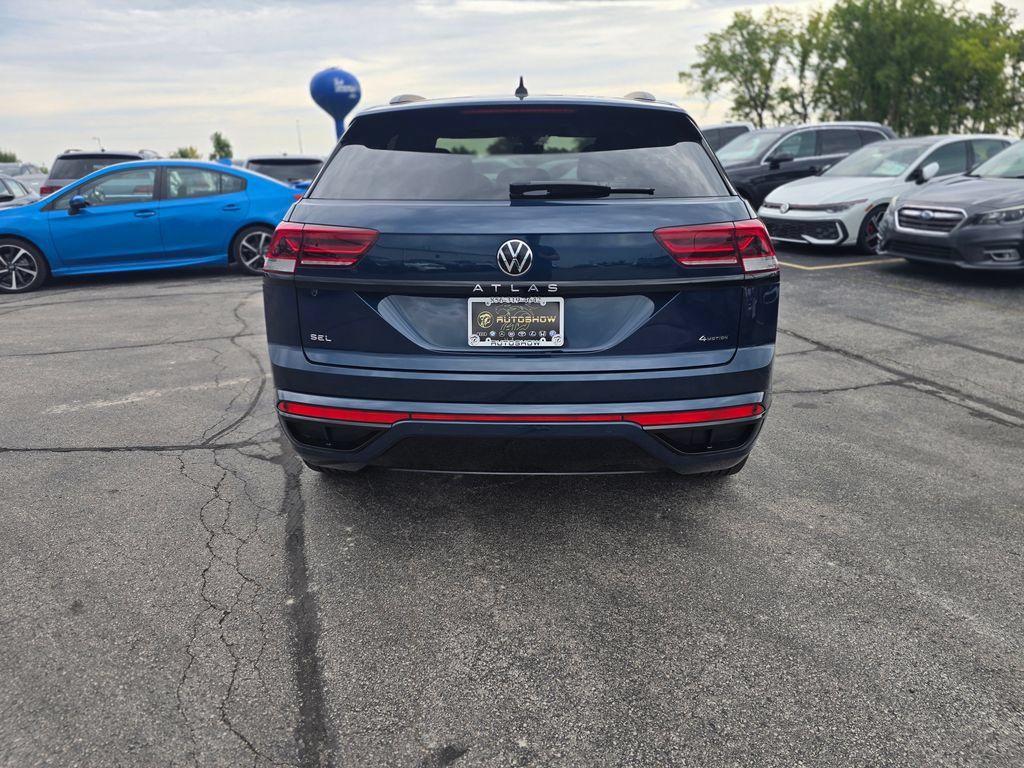 Used 2023 Volkswagen Atlas Cross Sport SEL R-Line AWD/4WD image 4