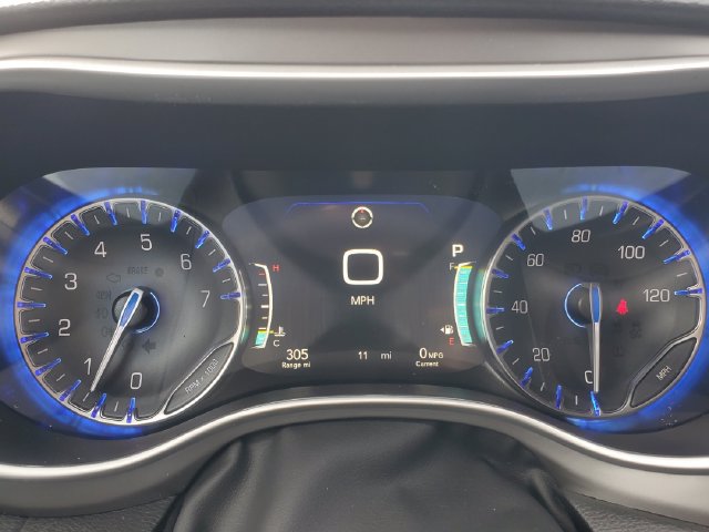 New 2027 Chrysler Pacifica Select FWD image 9