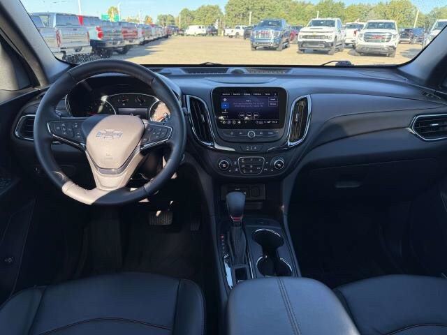 Used 2024 Chevrolet Equinox RS w/ RS Leather Package AWD/4WD image 17