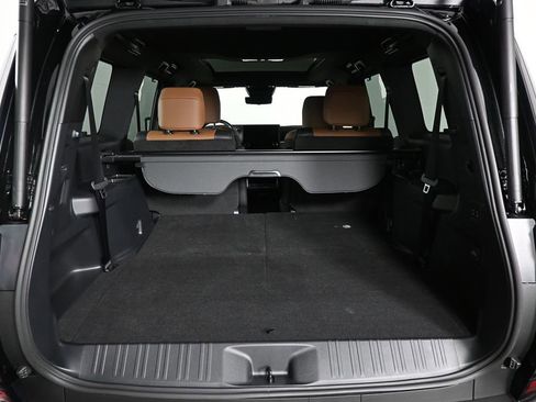 Used 2024 Lexus GX 550 w/ Cold Area Package image 28