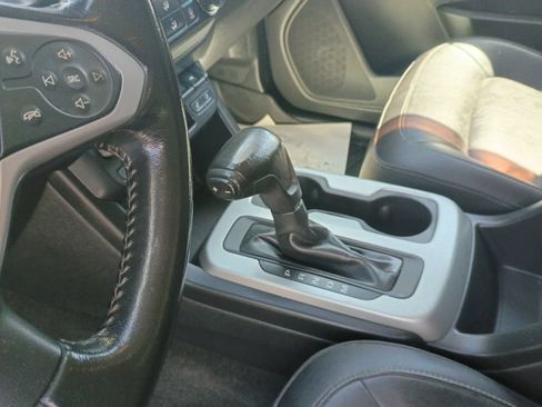 Used 2015 Chevrolet Colorado LT w/ Luxury Package AWD/4WD image 11