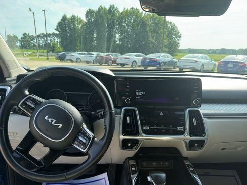 Used 2022 Kia Sorento SX FWD image 11