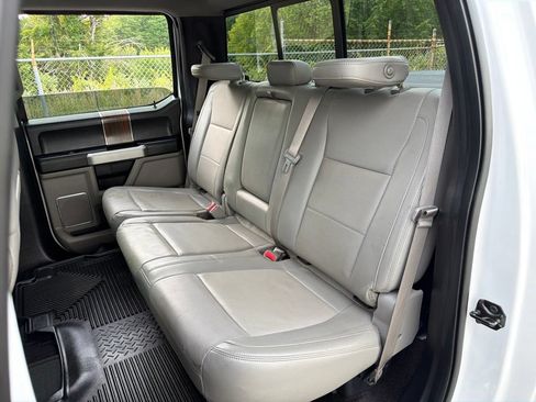Used 2016 Ford F150 Lariat w/ Equipment Group 501A Mid RWD image 19