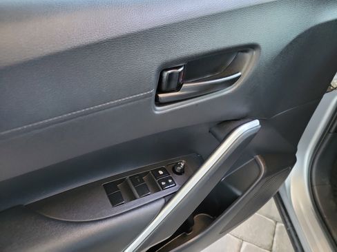 Certified 2025 Toyota Corolla Cross LE w/ Moonroof Package image 11