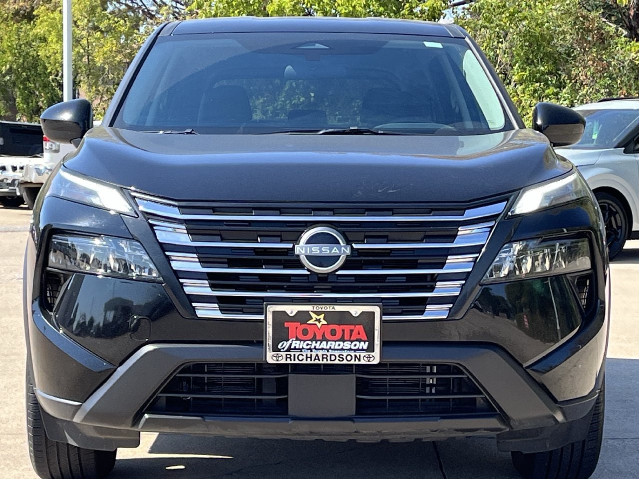 Used 2026 Nissan Rogue SV FWD image 7