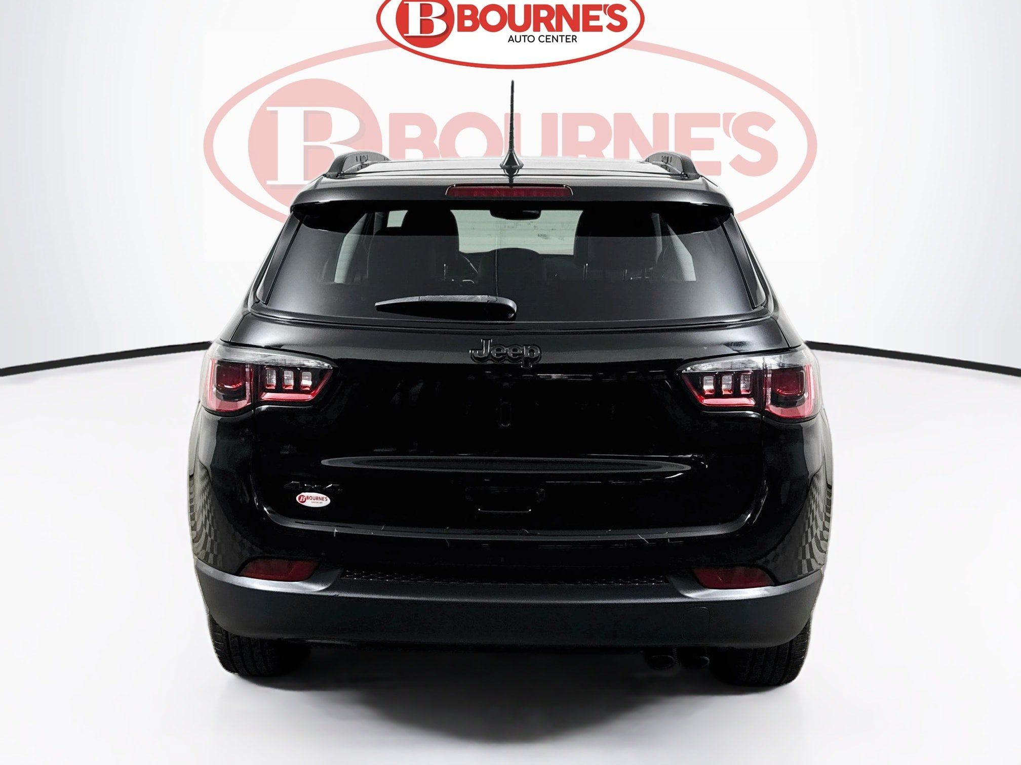 Used 2021 Jeep Compass Latitude w/ Sun and Sound Group AWD/4WD image 8