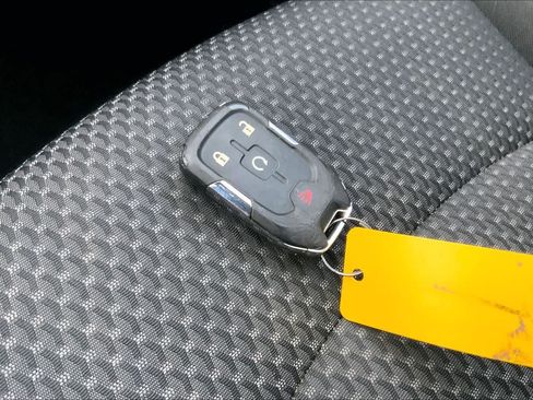 Used 2023 GMC Terrain SLE w/ Driver Convenience Package FWD image 19