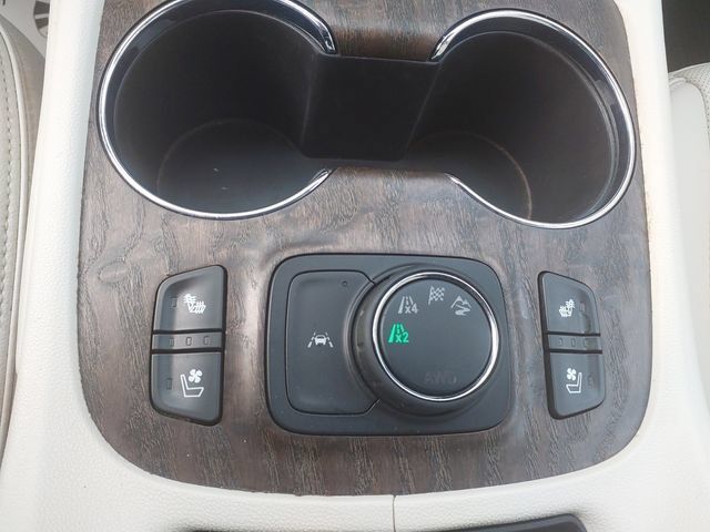Used 2023 GMC Acadia Denali AWD/4WD image 28