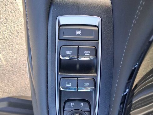 Certified 2025 Subaru Outback Limited image 14