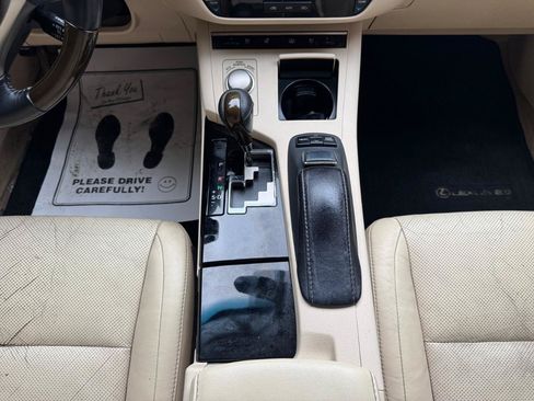 Used 2014 Lexus ES 350 w/ Luxury Package FWD image 15