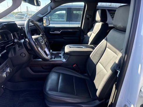 Certified 2022 GMC Sierra 1500 SLT w/ SLT Convenience Package AWD/4WD image 4