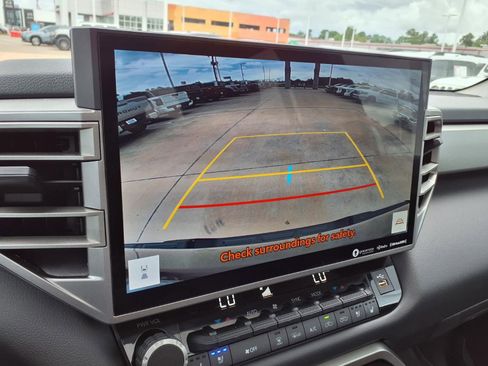 Used 2023 Toyota Tundra Limited w/ Power Package AWD/4WD image 11