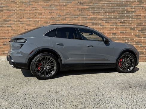 New 2025 Porsche Macan Turbo Electric image 7