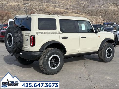 New 2025 Ford Bronco Badlands image 5