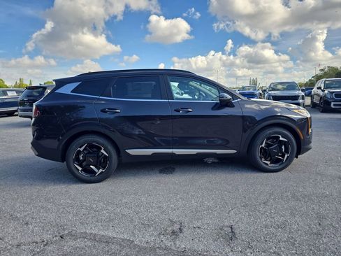 New 2026 Kia Sportage EX w/ EX Panorama Roof Package image 9