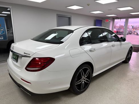 Used 2020 Mercedes-Benz E 350 E 350 4MATIC Sedan w/ Parking Assistance Package image 3