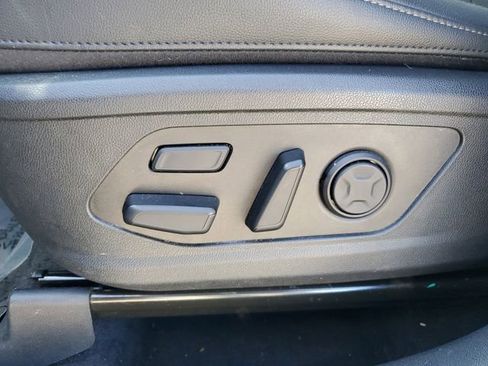 Used 2023 Kia Sorento SX Prestige image 21