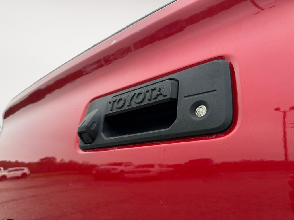 Used 2020 Toyota Tacoma TRD Off-Road w/ Technology Package AWD/4WD image 6