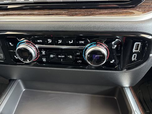 New 2026 GMC Sierra 1500 Elevation w/ Elevation Premium Package AWD/4WD image 23