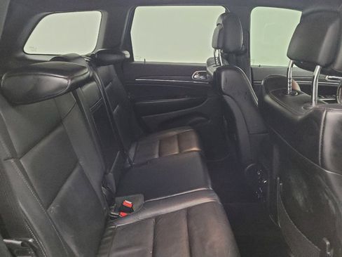 Used 2018 Jeep Grand Cherokee Limited image 19